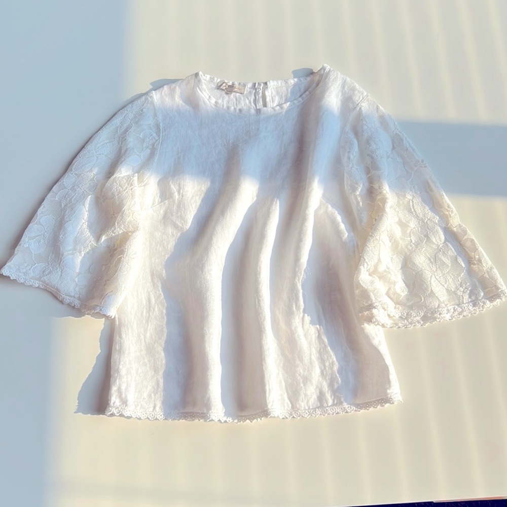 Bellambra Pure Linen Blouse Made in italy, Bell lace sleeves